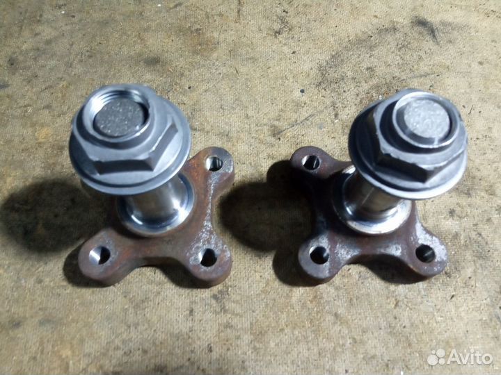 Ось ступицы Рено каптюр