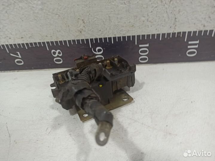 Клемма аккумулятора