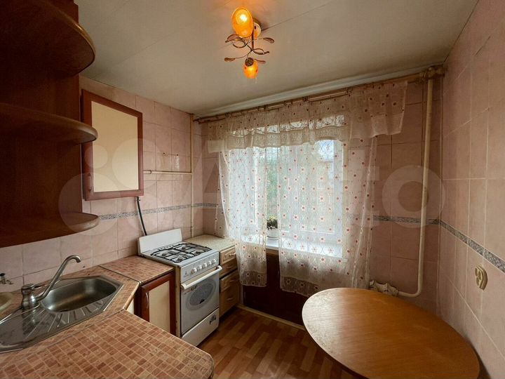 3-к. квартира, 57,6 м², 2/5 эт.
