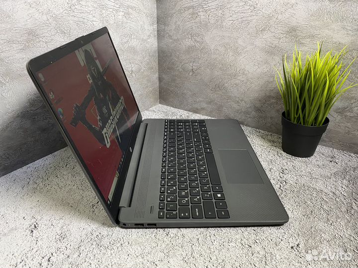 Быстрый ноутбук HP Full HD/8 gb/SSD