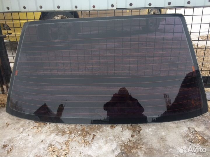 Оригинальное стекло заднее Daewoo Nexia Нексия