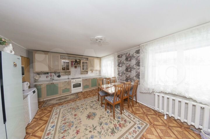 Коттедж 319,3 м² на участке 15 сот.