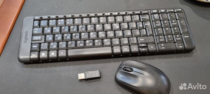 Беспроводная клавиатура Logitech K220 + мышь (комп