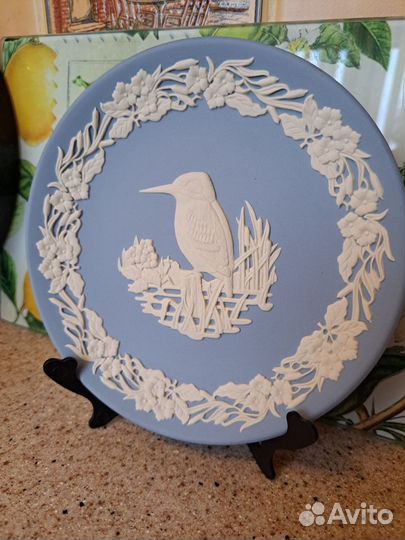 Wedgwood тарелка с зимородком