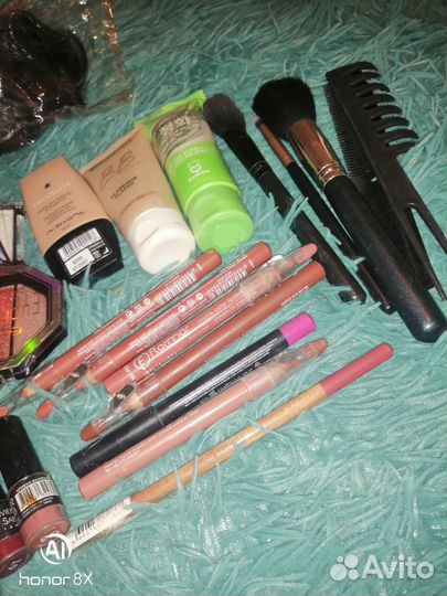 Набор косметики пакетом