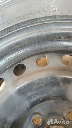 Bridgestone Blizzak DM-V1 215/65 R16