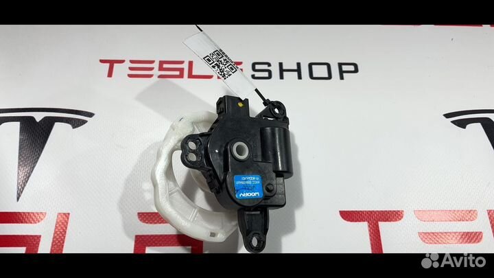 Сервопривод режимный (печки) Tesla Model S 2012