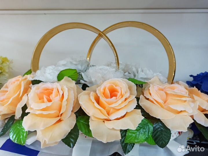 Кольца на свадебную машину