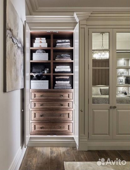 Большой распашной шкаф на заказ