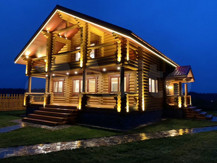 Коттедж 220 м² на участке 13 сот.