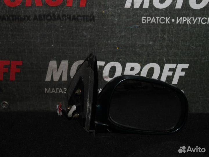Зеркало правое Ниссан Блюбирд Силфи G10 А570