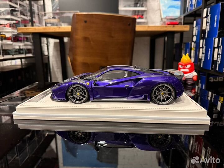 IM1816G IVY Ferrari F8 Hong Kong Violet 1:18