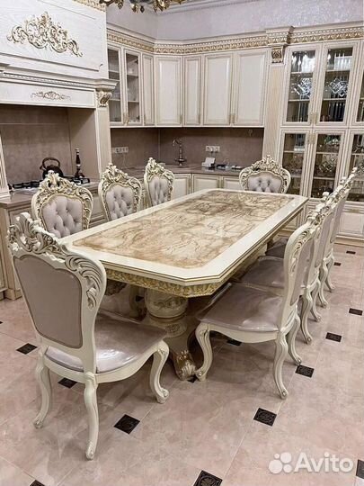 Стол и стулья для кухни. Оплата при получении