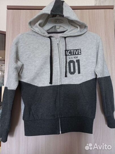 Толстовка с капюшоном для мальчика