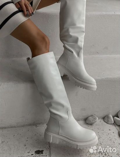Ботфорты женские белые