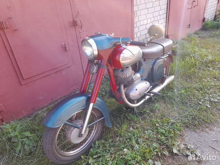 Мотоцикл Ява-250 (559)