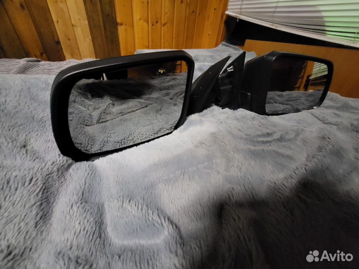 Зеркала заднего вида на Ford Ranger с камерой