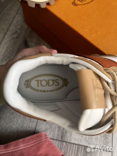 Кроссовки tods