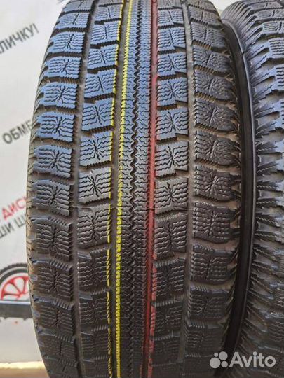 Toyo Observe Garit G30 215/60 R16 95Q