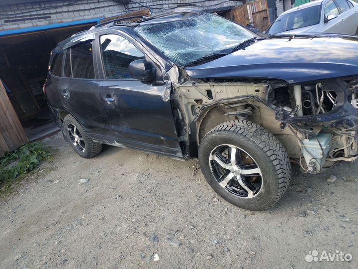 Hyundai Santa Fe 2.2 МТ, 2006, битый, 156 000 км