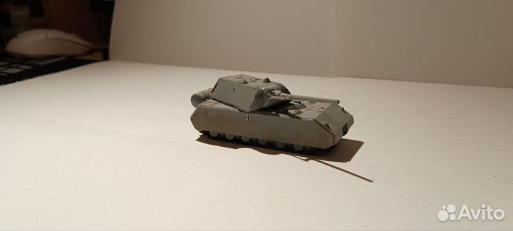 Модель танка Maus 1/100