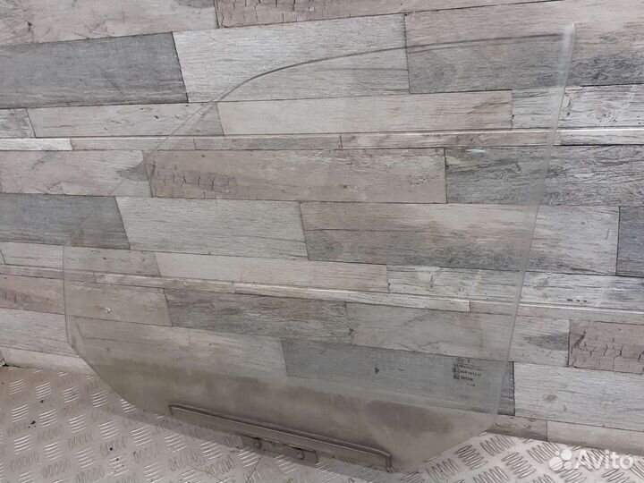 Передние стекла ваз 2110 2112 Лада приора 2111