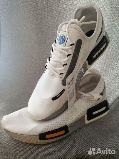 Кроссовки мужские 42 размер новые