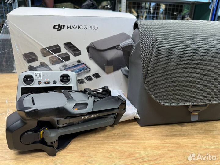 Квадрокоптер dji мавик 3 pro fly more combo