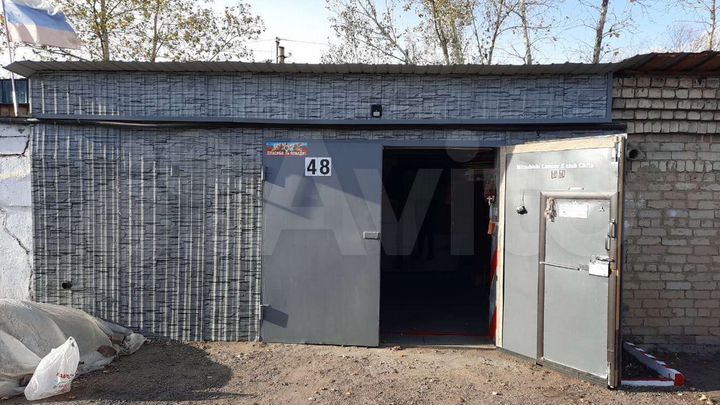 Гараж, > 30 м²