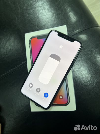 iPhone X, 256 ГБ
