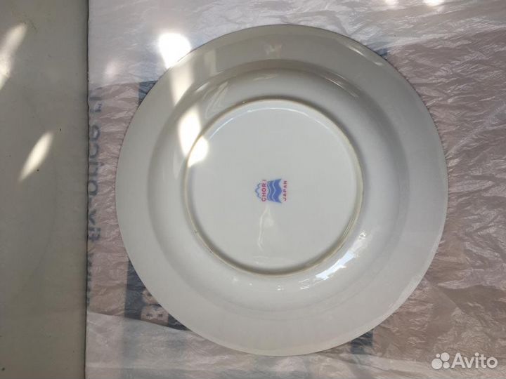 Тарелки разные