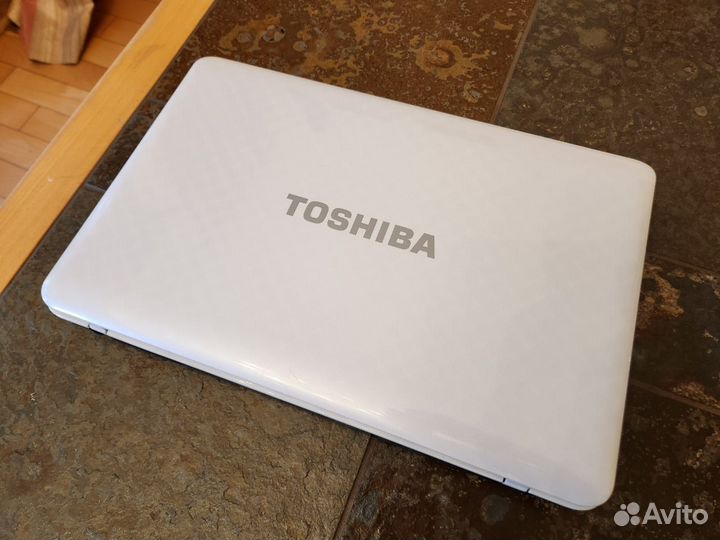 Ноутбук i3/10gb озу/256 SSD