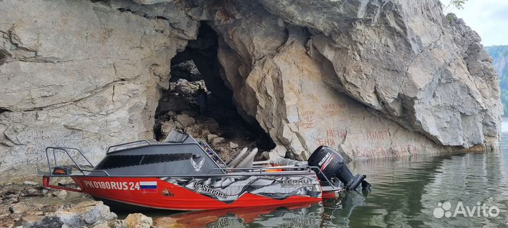 Прогулки на катере по Красноярскому морю(квх)