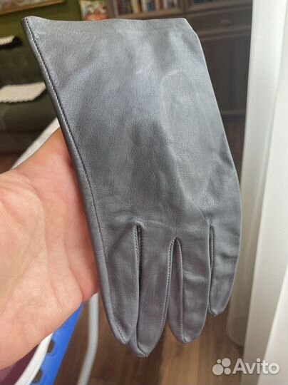 Перчатки женские кожаные новые серые