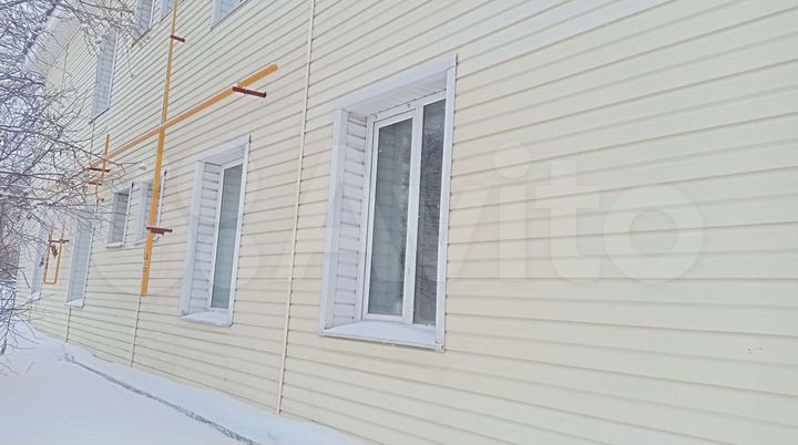 2-к. квартира, 58 м², 1/2 эт.