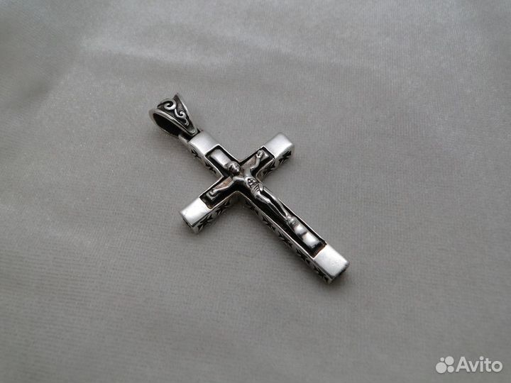 Стильные кресты из серебра 925