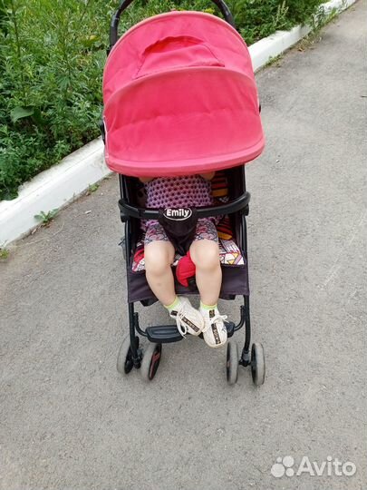 Коляска легкая