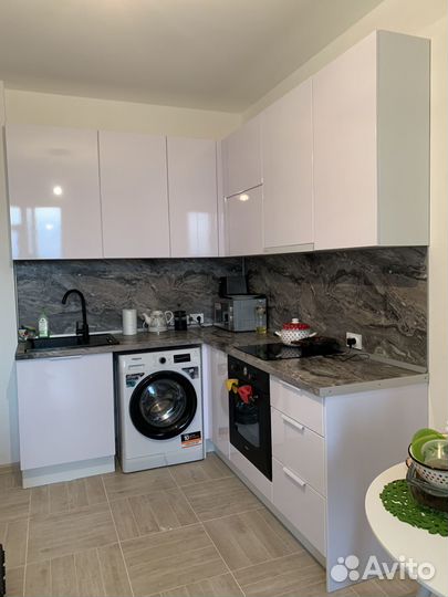 Угловая кухня. Белый глянец ксп:18405