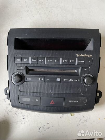 Панель управления магнитолы Outlander XL