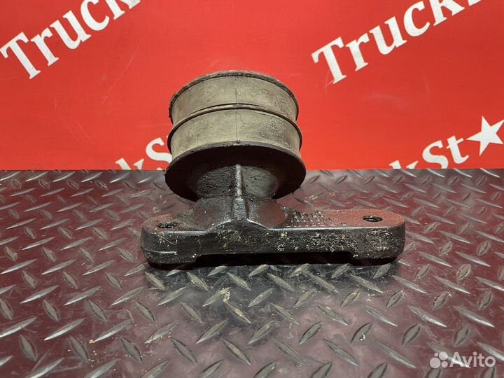 Подушка двигателя правая