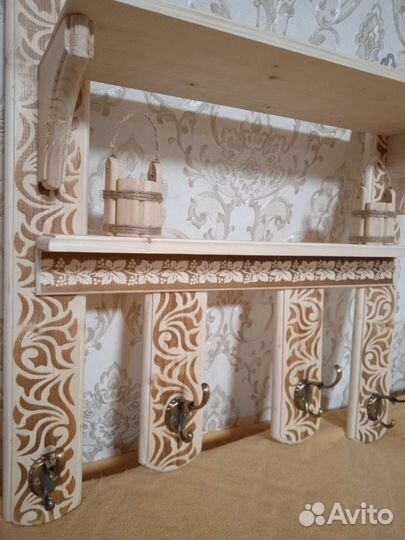 Вешалка- полка для бани