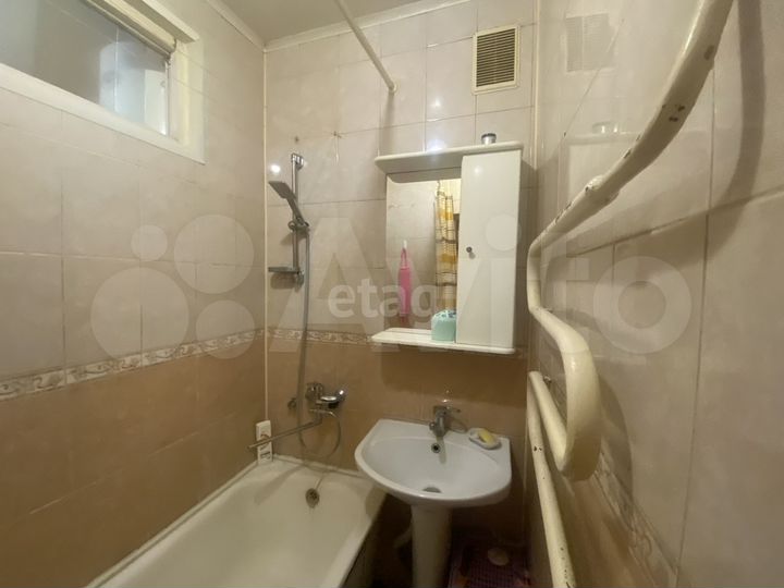 3-к. квартира, 56,2 м², 1/5 эт.