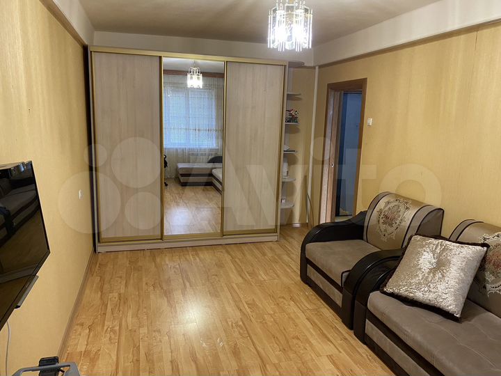 1-к. квартира, 42 м², 3/9 эт.