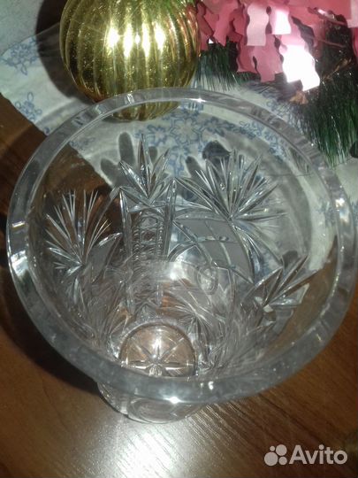 Ваза хрустальная