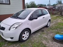 Toyota Yaris 1.0 MT, 2007, 99 800 км, с пробегом, цена 560 000 руб.