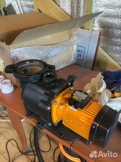 Насос для бассейна