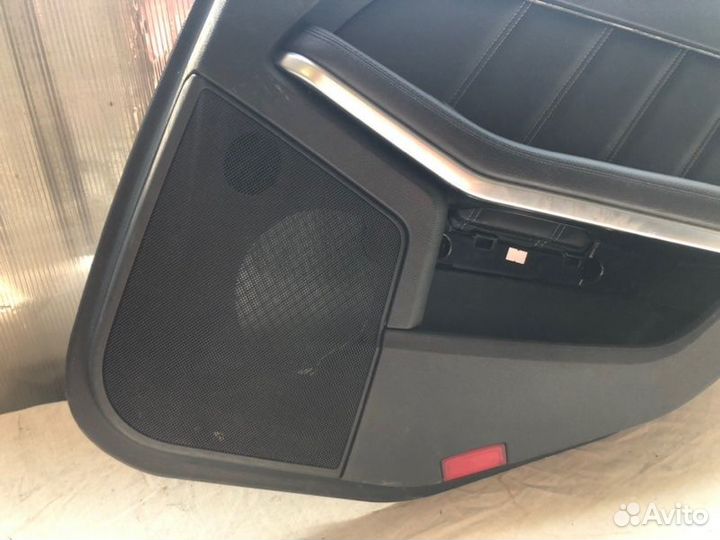 Обшивка двери задняя правая Mercedes-Benz E-Class