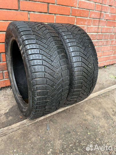 Pirelli Ice Zero FR 225/50 R17 98H