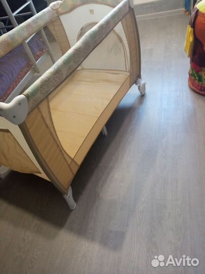 Детская кровать манеж