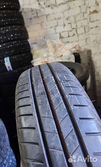 Bridgestone Turanza T005 165/65 R15 81T